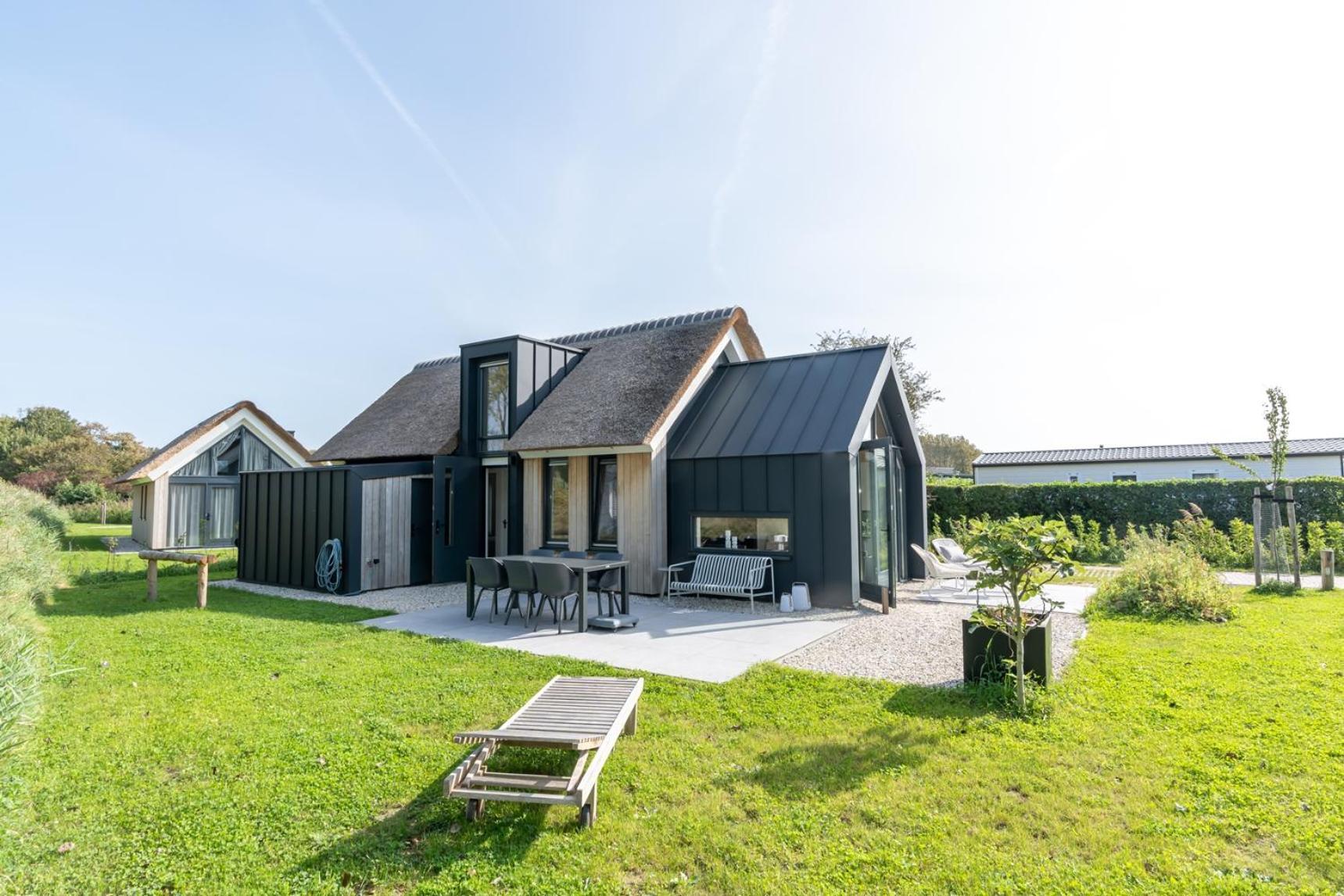 Riethoek Westerschouwen Burgh-Haamstede Buitenkant foto